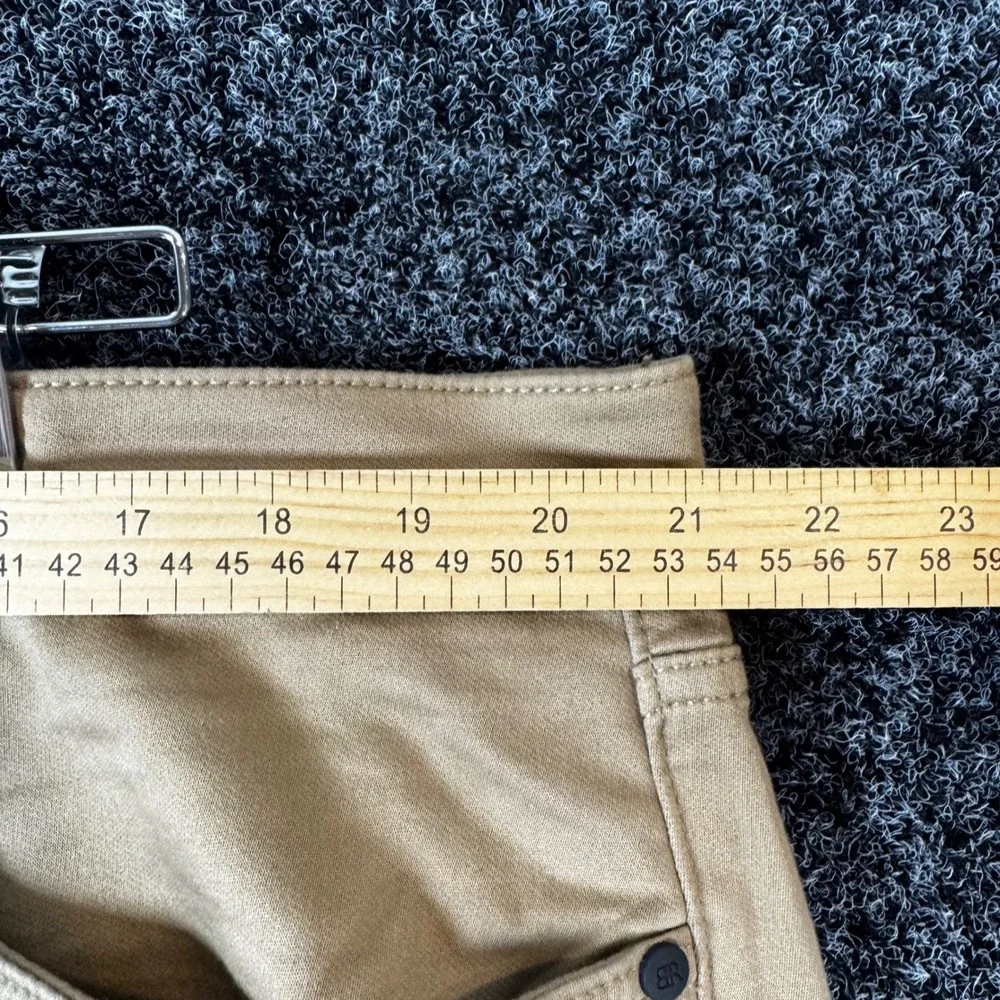 Banana Republic Mens 40x30 Khaki Chino Pants Straight Leg Tan Stretch Cotton
